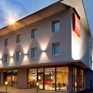 Ibis Clermont Ferrand Nord *** Riom